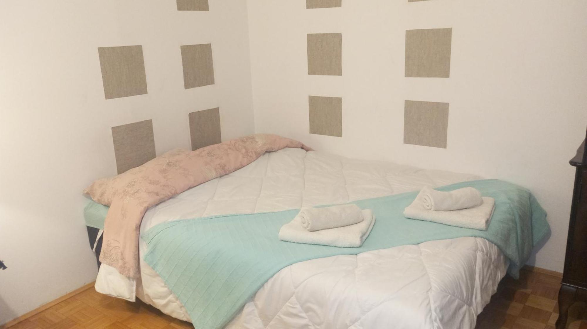 Apartment Mrc , Free Parking Bezanija Exterior photo